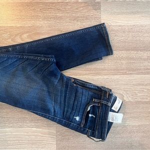 Dark wash skinny jeans
